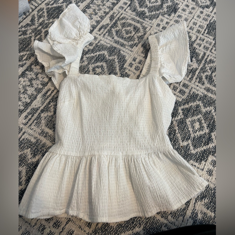 Francesca's Collections White tie back Top